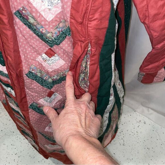 Hand Crafted Multicolor Quilted Robe - Picture 12 of 13